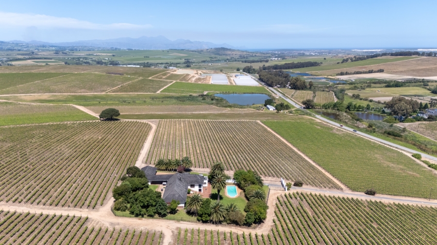 5 Bedroom Property for Sale in Lyndoch Western Cape